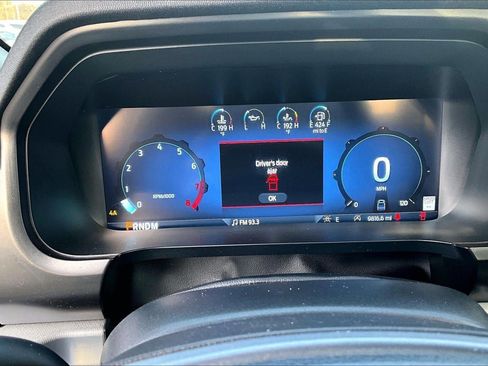 Used 2025 Ford F150 Lariat w/ Equipment Group 502A High image 18