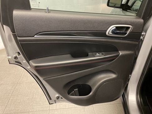 Used 2018 Jeep Grand Cherokee Trailhawk image 25