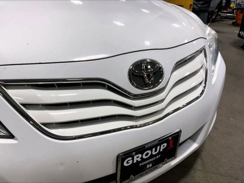 Used 2011 Toyota Camry LE image 29