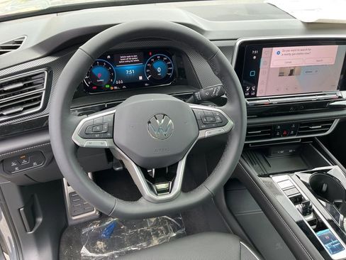 New 2026 Volkswagen Atlas Cross Sport SEL Premium R-Line AWD/4WD image 18