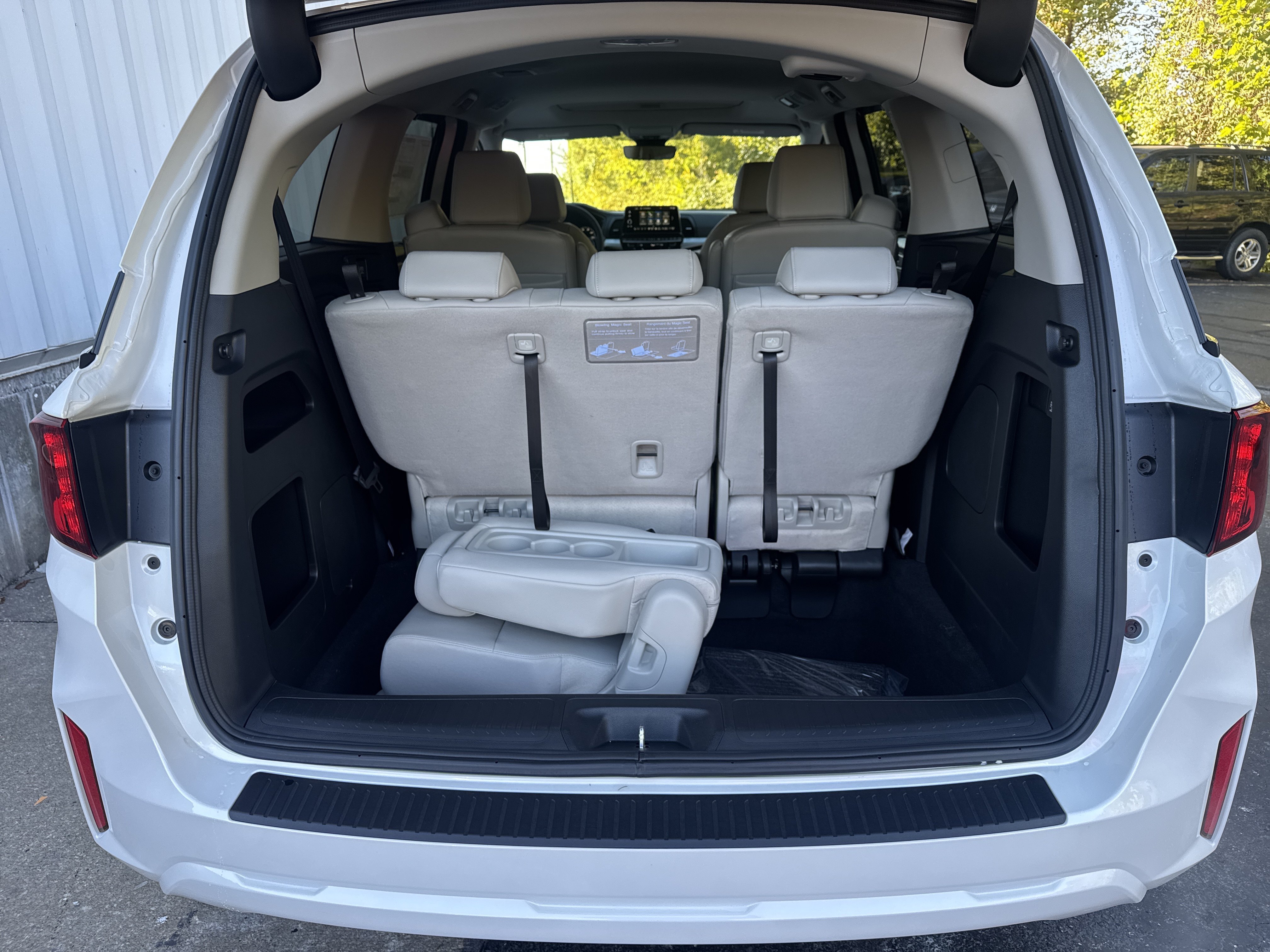 New 2027 Honda Odyssey EX-L image 12