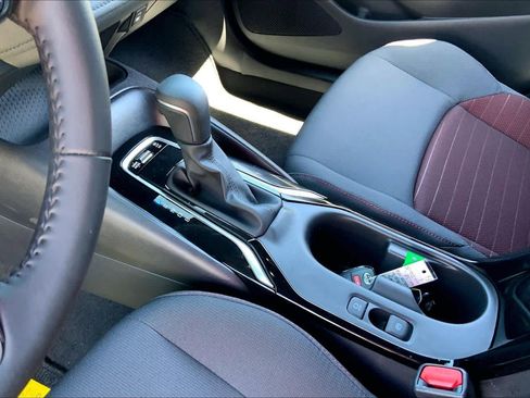Used 2025 Toyota Corolla SE FWD image 16