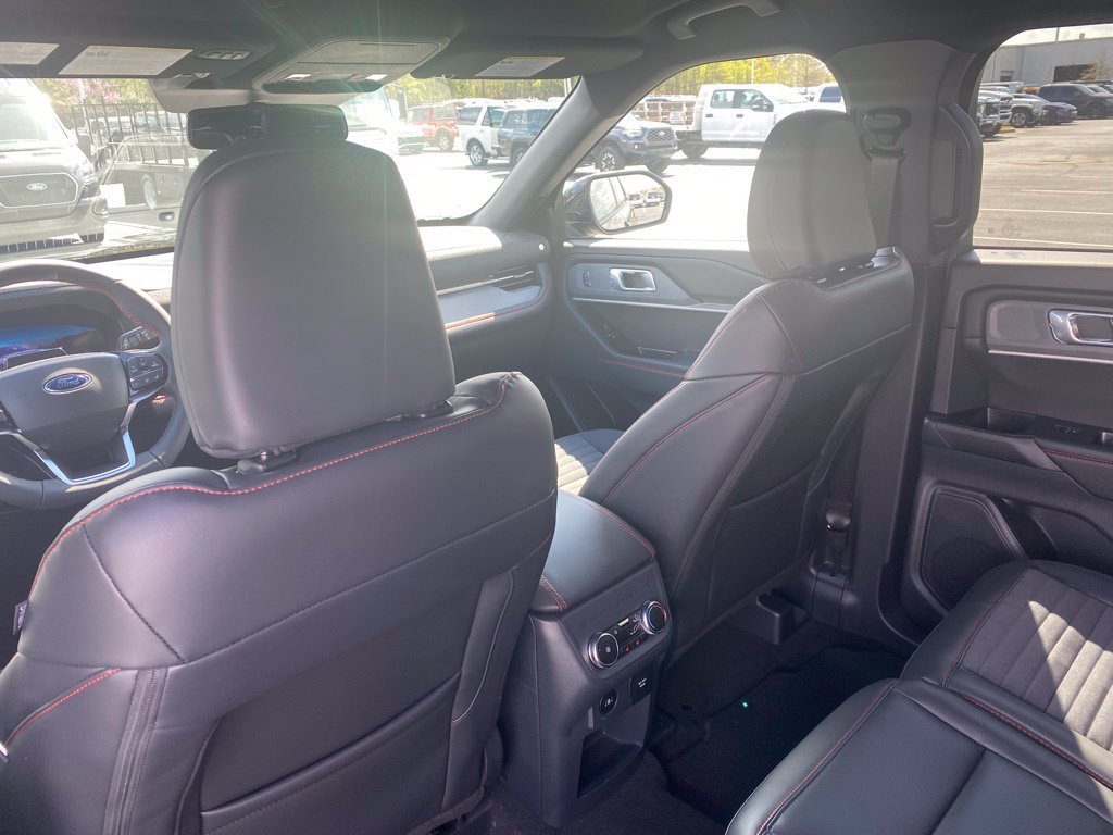 New 2026 Ford Explorer ST-Line w/ ST-Line Street Pack AWD/4WD image 22