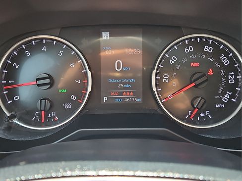 Used 2021 Toyota RAV4 XLE Premium FWD image 22