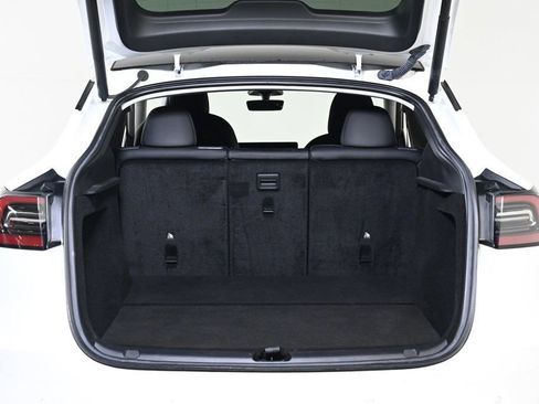 Used 2022 Tesla Model Y Performance image 20