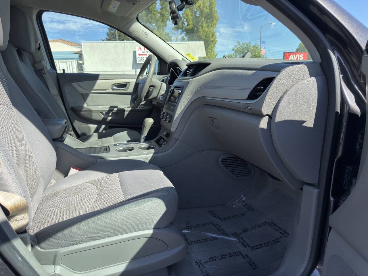 Used 2016 Chevrolet Traverse LS w/ LPO, 'HIT The Road' Package FWD image 13