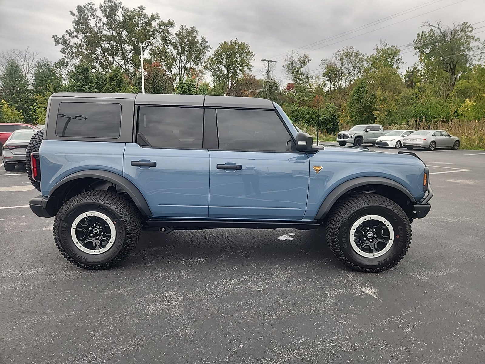 Used 2024 Ford Bronco Badlands AWD/4WD image 8