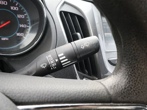 Used 2017 Chevrolet Cruze LT image 21