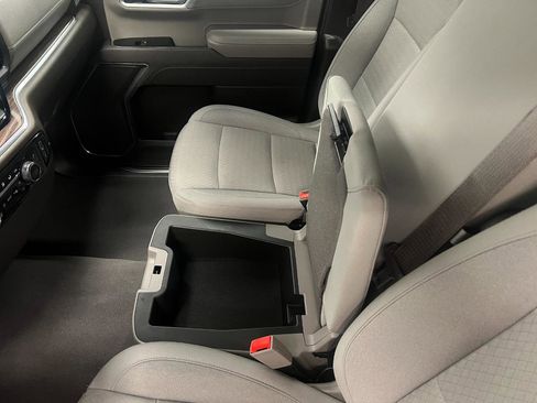 Used 2025 Chevrolet Silverado 1500 LT image 33