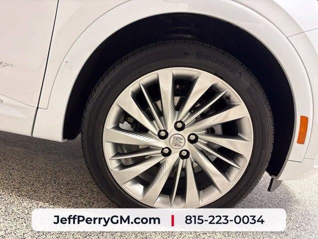 Used 2025 Buick Envision Avenir AWD/4WD image 32