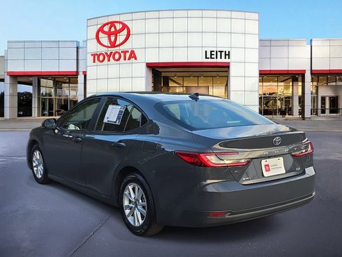 Certified 2025 Toyota Camry LE image 7