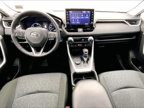 Used 2022 Toyota RAV4 XLE w/ Convenience Package image 15