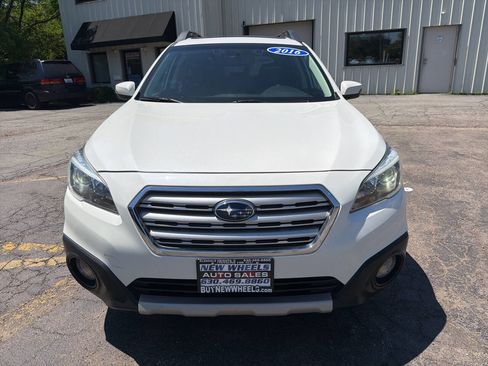 Used 2016 Subaru Outback 3.6R Limited AWD/4WD image 2