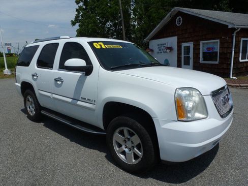 Used 2007 GMC Yukon Denali AWD/4WD image 6