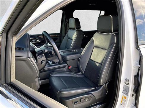 Used 2023 Chevrolet Suburban Premier image 27