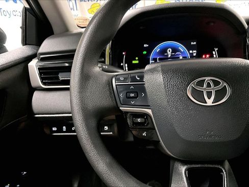 Used 2025 Toyota Camry LE FWD image 22