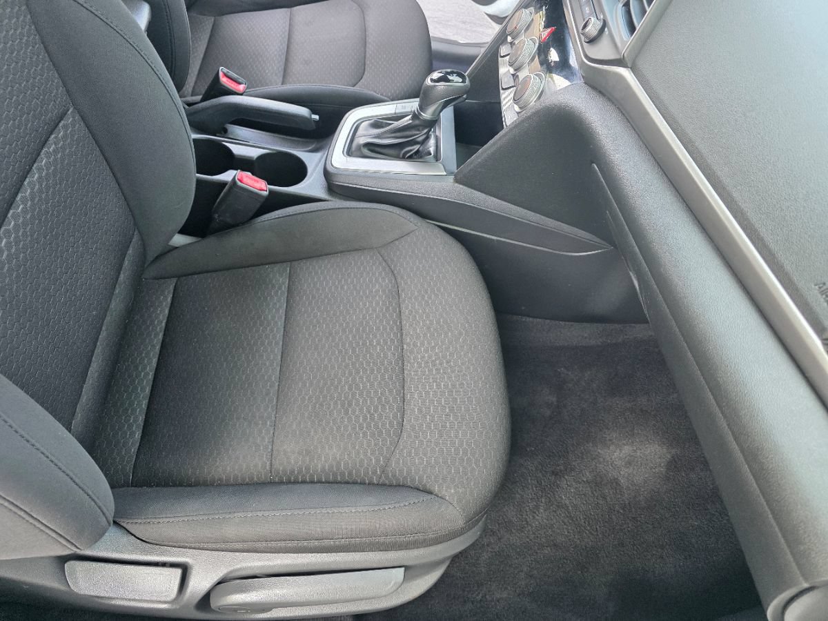 Used 2019 Hyundai Elantra SE w/ Cargo Package FWD image 29