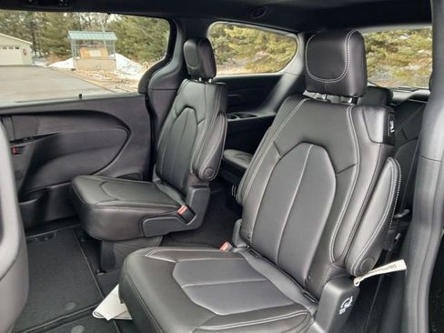 New 2026 Chrysler Voyager LX image 24