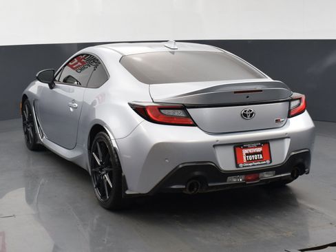 Used 2024 Toyota GR86 Premium RWD image 3