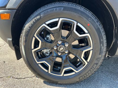 New 2026 Ford Bronco Sport Outer Banks w/ Outer Banks Tech Package+ AWD/4WD image 43