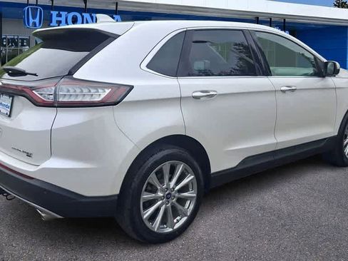 Used 2018 Ford Edge Titanium w/ Equipment Group 301A AWD/4WD image 8