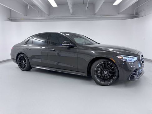 Certified 2023 Mercedes-Benz S 580e 4MATIC Sedan image 9
