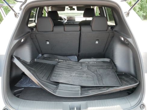 Certified 2027 Honda HR-V Sport image 18