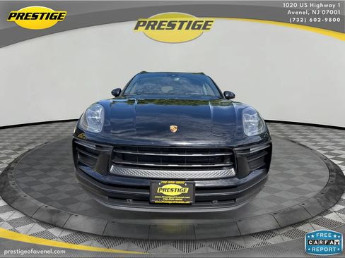 Used 2022 Porsche Macan AWD/4WD image 2