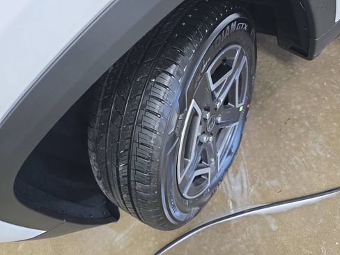 New 2026 Jeep Cherokee Laredo AWD/4WD image 32