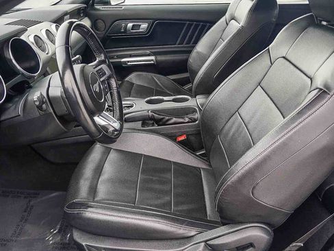 Used 2022 Ford Mustang Premium image 20