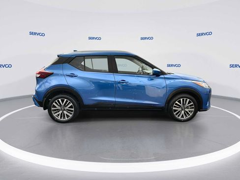 Used 2023 Nissan Kicks SV FWD image 9