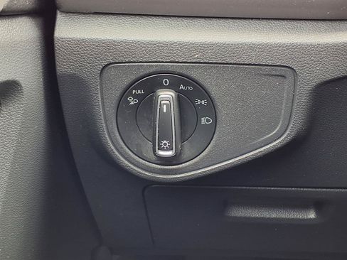 Used 2021 Volkswagen Atlas S FWD image 9