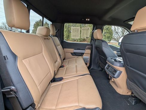 Used 2023 Ford F350 Lariat w/ FX4 Off-Road Package image 37