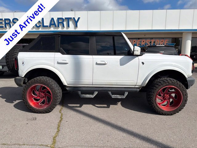 Used 2021 Ford Bronco Outer Banks AWD/4WD image 2