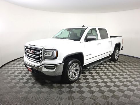 Used 2018 GMC Sierra 1500 SLT image 1