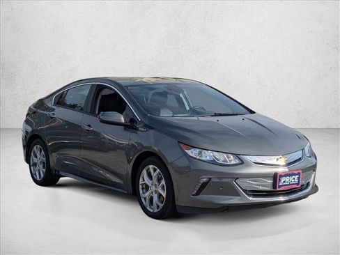 Used 2017 Chevrolet Volt Premier w/ Driver Confidence II Package image 3