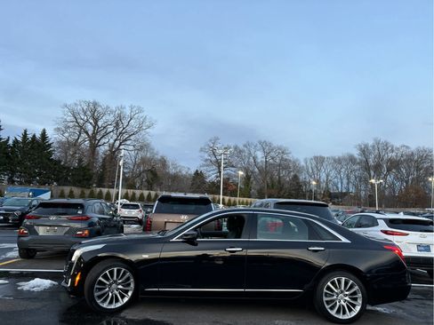 Used 2018 Cadillac CT6 Luxury image 5