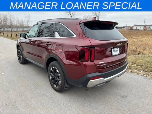 New 2025 Kia Sorento S image 7