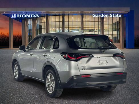 Certified 2024 Honda HR-V LX image 4