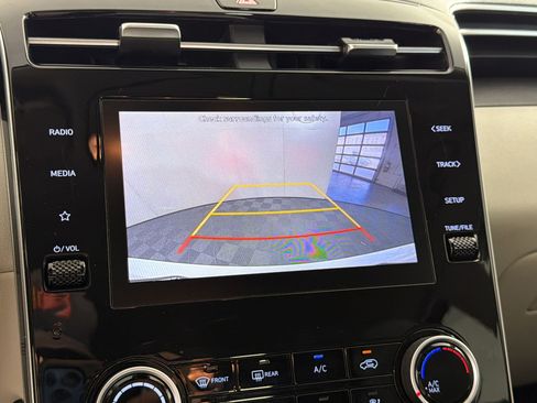 Used 2022 Hyundai Tucson SEL w/ Cargo Package AWD/4WD image 19