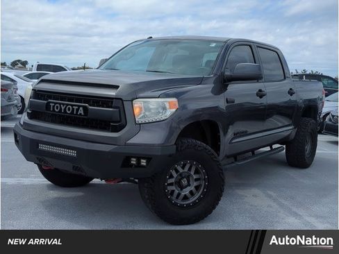Used 2017 Toyota Tundra Limited w/ Limited Premium Package image 1
