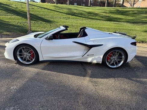 Used 2025 Chevrolet Corvette Z06 image 15