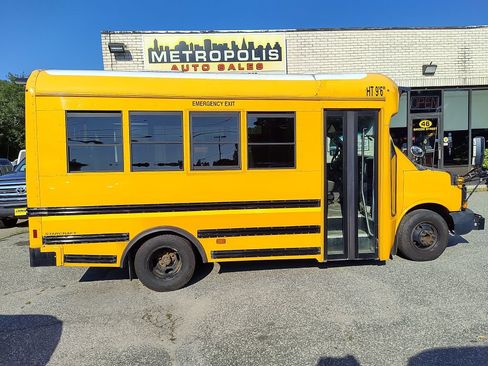 Used 2014 Chevrolet Express 3500 w/ School Bus Package RWD image 1