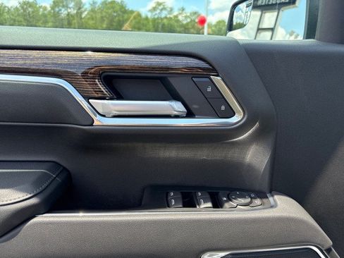 New 2026 GMC Sierra 1500 SLE AWD/4WD image 18