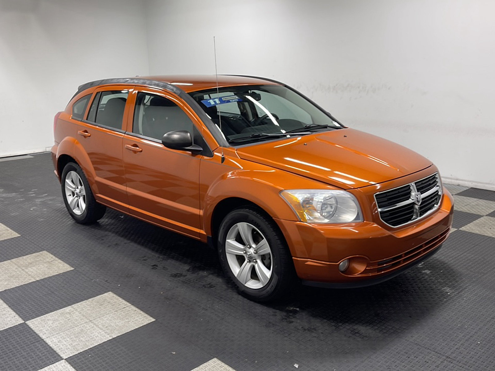 Used 2011 Dodge Caliber Mainstreet FWD image 21