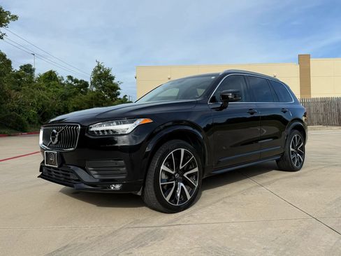Used 2020 Volvo XC90 T6 Momentum w/ Protection Package Premier AWD/4WD image 2
