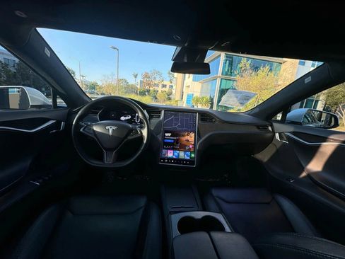 Used 2018 Tesla Model S 75D AWD/4WD image 31