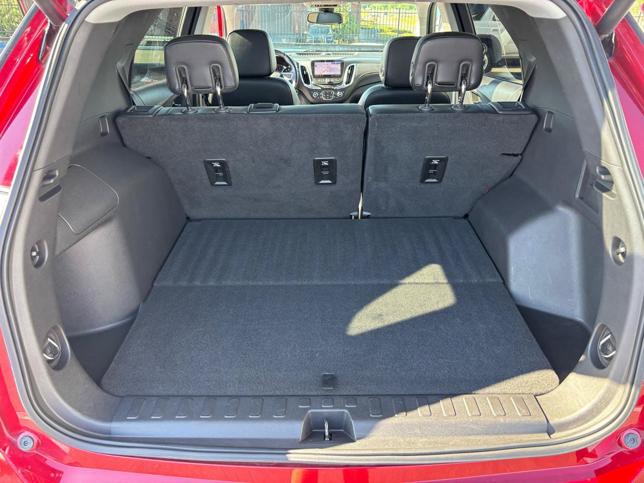 Used 2019 Chevrolet Equinox Premier AWD/4WD image 28