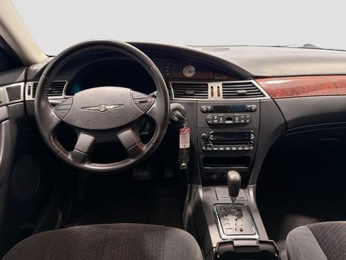 Used 2005 Chrysler Pacifica Touring FWD image 19