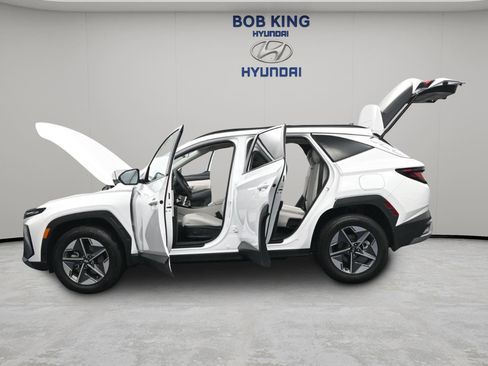 Certified 2025 Hyundai Tucson SEL image 28